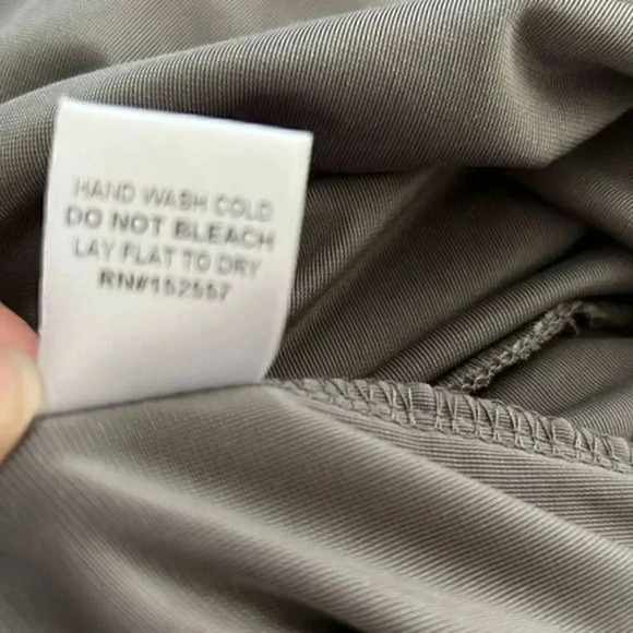 Piper & Scoot Bianca Velvet Gray Jumpsuit size Medium - Picture 11 of 11